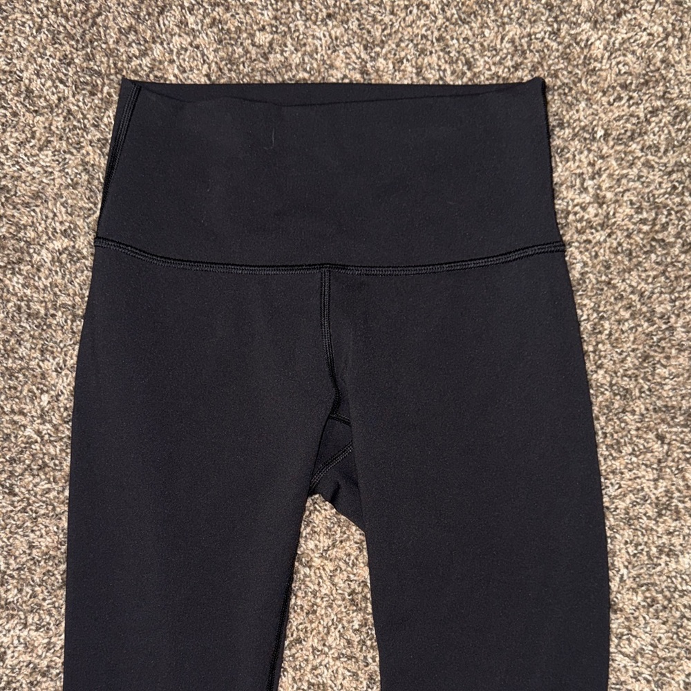 Lululemon Capri Legging size 4 - Picture 5 of 8